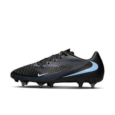 Nike Phantom 6 Low Academy Fußballschuh für weichen Rasen. Nike DE